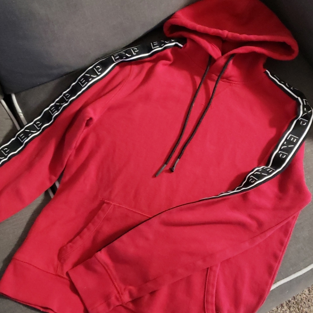 Men express sweater